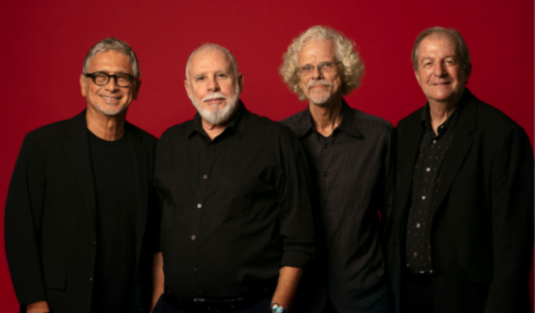 Boca Livre apresenta show do álbum Rasgamundo nesta sexta no Teatro RioMar Recife